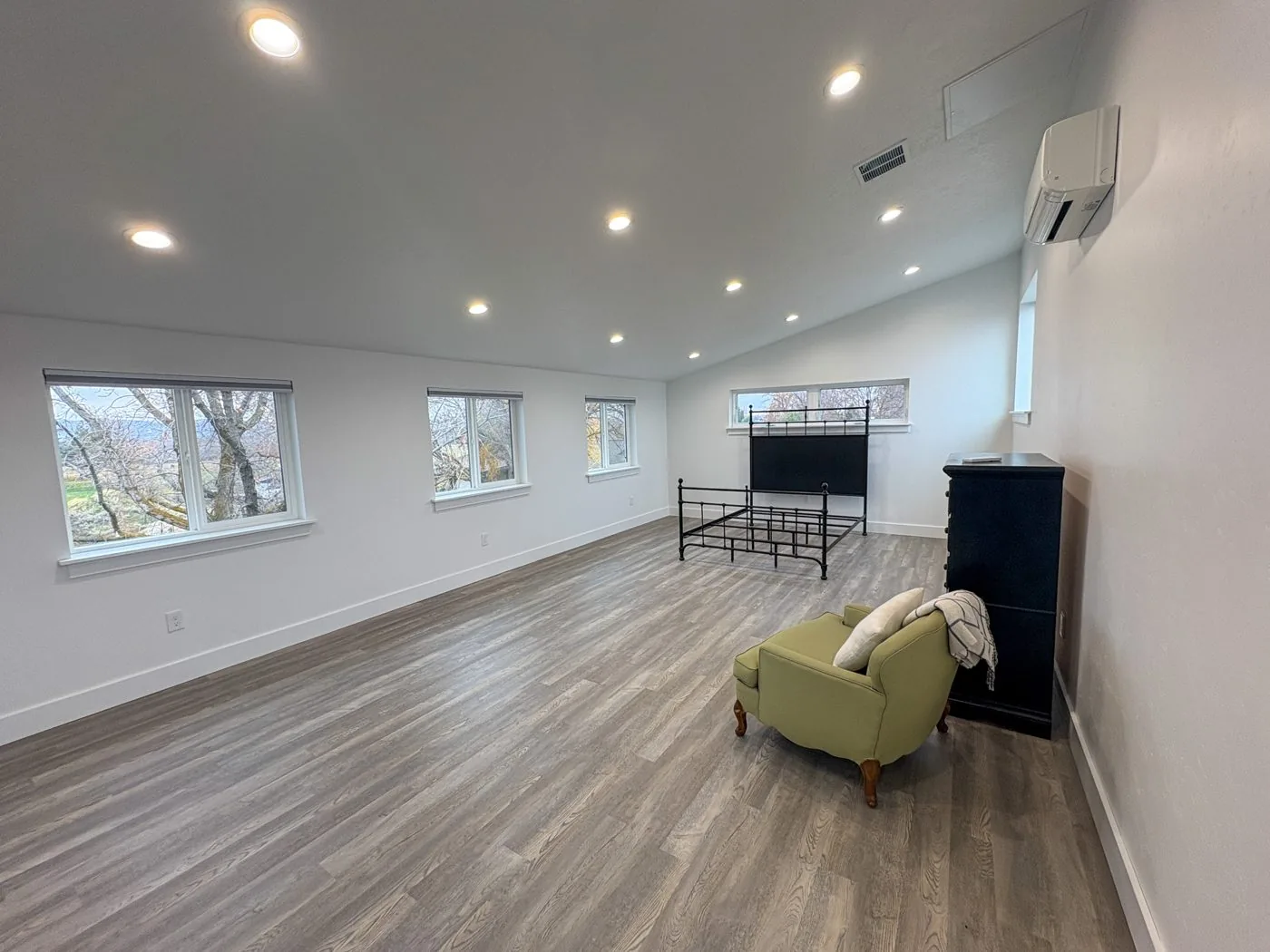 Bright upper level living area above the woodshop